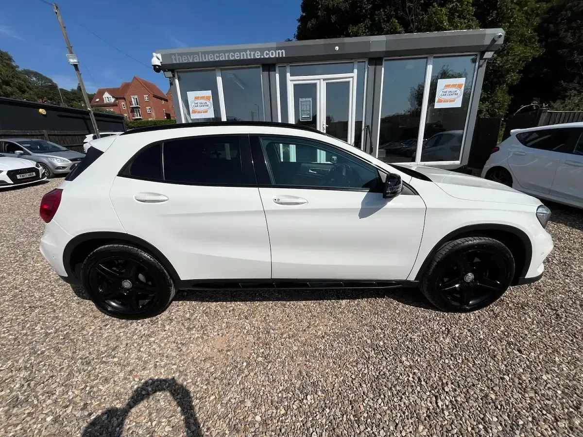 Used Mercedes GLA220 AMG line 2015 White SUV