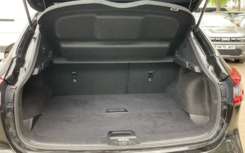 Used Nissan Qashqai N-Connecta 140 HP (102 kW) 2020 SUV