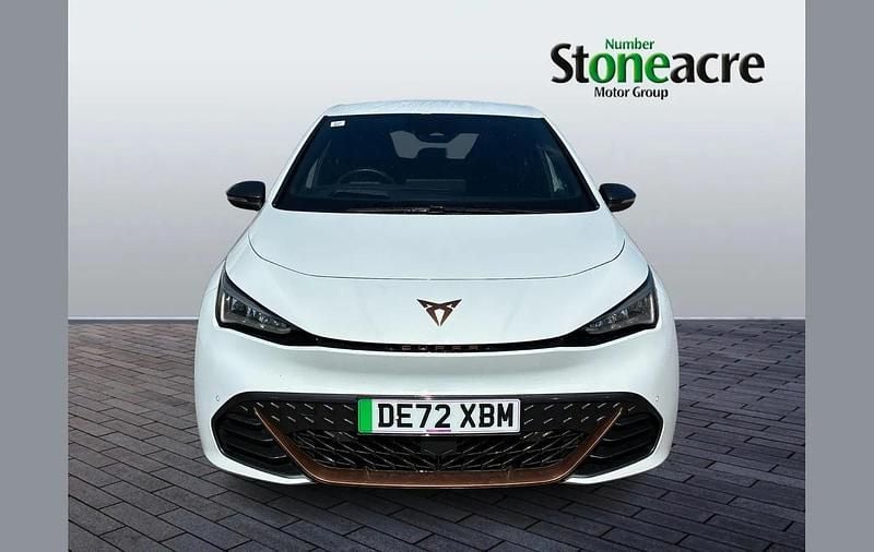 Used Cupra Born e-Boost 169 kW (230 HP) 2023 White Hatchback