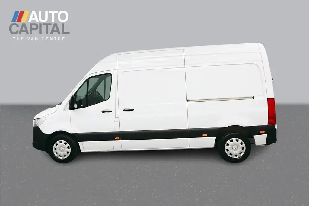 Used Mercedes Sprinter Premium 150 HP (110 kW) 2023 White Van