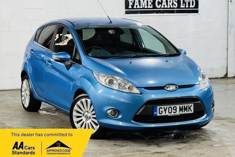 Used Ford Fiesta Titanium 96 HP (70 kW) 2009 Blue Hatchback