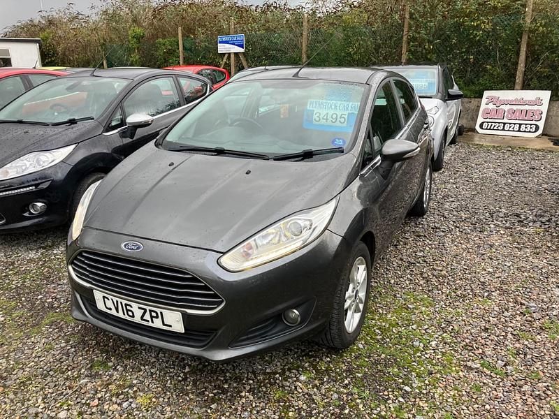 Used Ford Fiesta Zetec 2016 Grey Hatchback