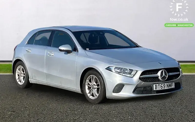 Begagnad Mercedes A180 SE 136 HK (100 kW) 2021 Halvkombi