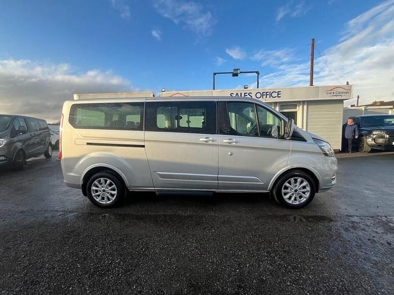 Used Ford Tourneo Custom Titanium 130 HP (95 kW) 2022 Silver Van