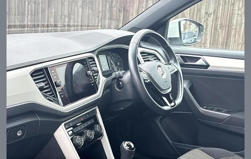 Used VW T-Roc Cabriolet Design 150 HP (110 kW) 2021 White Cabriolet