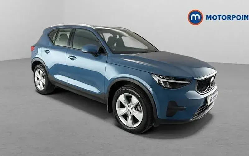 Used Volvo XC40 Core 163 HP (119 kW) 2026 SUV