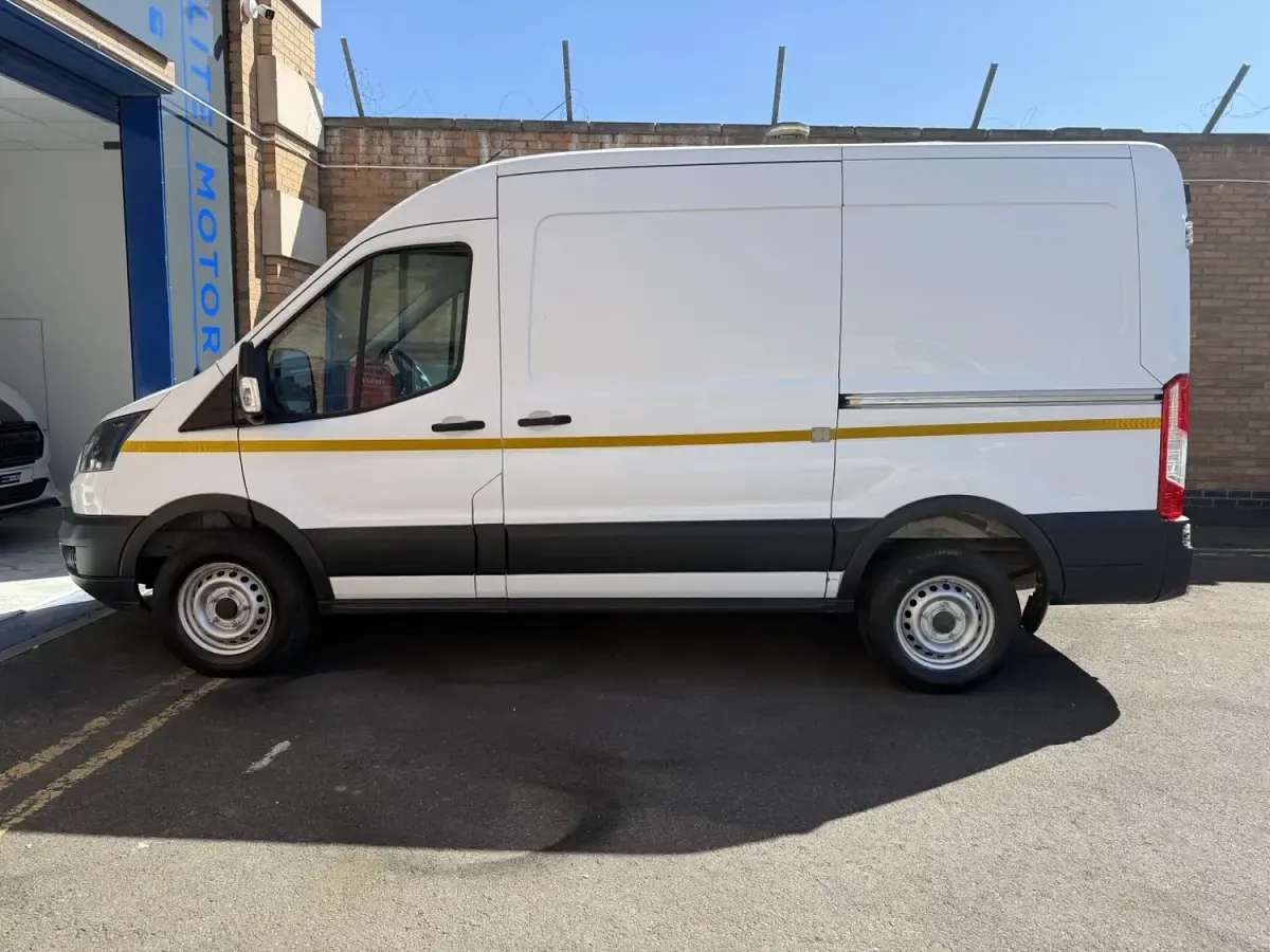 Begagnad Ford Transit 130 HK (95 kW) 2018 Vit Van