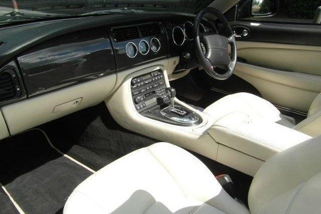 Used Jaguar XK8 300 HP (220 kW) 2005 Cabriolet