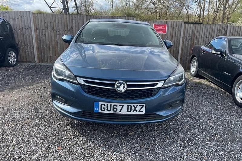 Used Vauxhall Astra SRi 150 HP (110 kW) 2017 Blue Hatchback