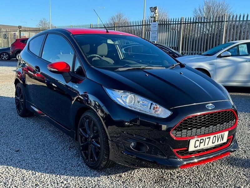 Black Used 2017 Ford Fiesta ST-Line Hatchback | £5,800 (Good price) - Image 1/4