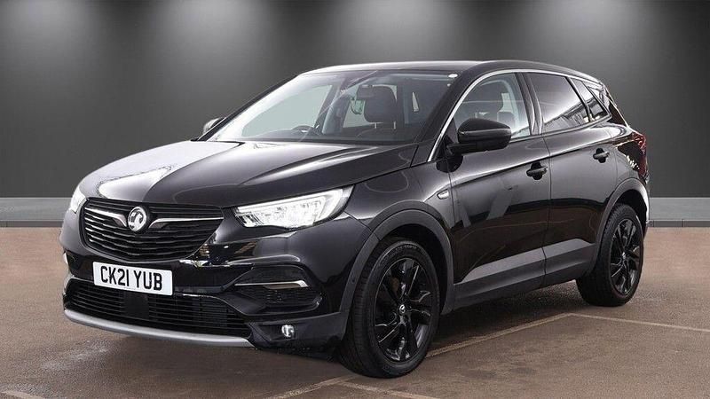 Used Vauxhall Grandland X SRi 130 HP (95 kW) 2021 Black SUV