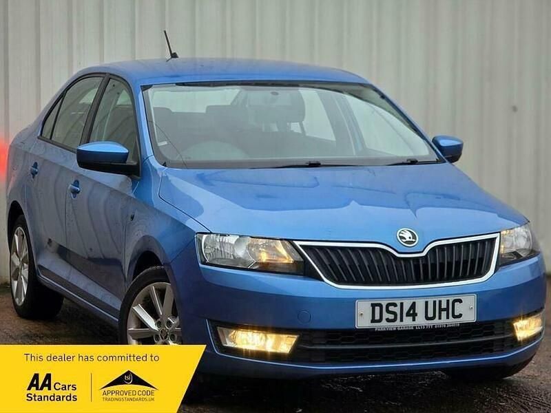 Used Skoda Rapid SE 2014 Blue Hatchback