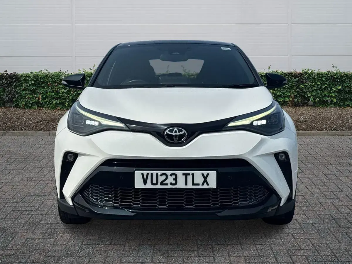 Used Toyota C-HR Sport 2023 White/black SUV