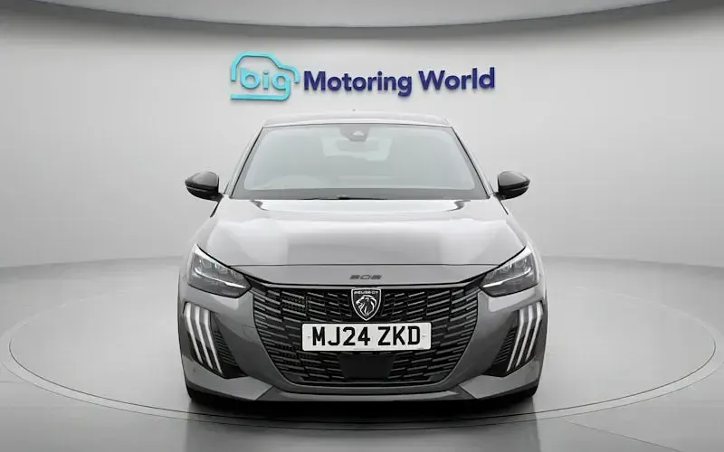 Second-hand Peugeot 208 GT 102 CP (75 kW) 2024 Gri Hatchback