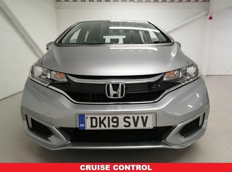 Used Honda Jazz S 102 HP (75 kW) 2019 Silver Hatchback