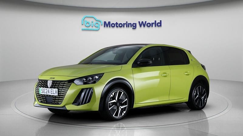 Used Peugeot e-208 GT 114 kW (156 HP) 2024 Yellow Hatchback