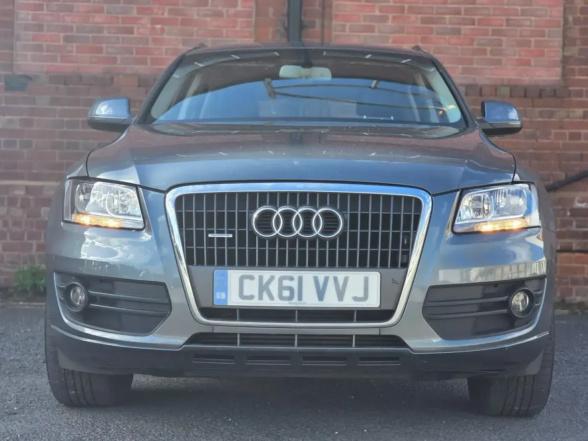 Used Audi Q5 2011 Grey SUV