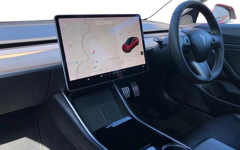 Używany Tesla Model 3 Performance 334 kW (455 KM) 2023 Sedan/Limuzyna