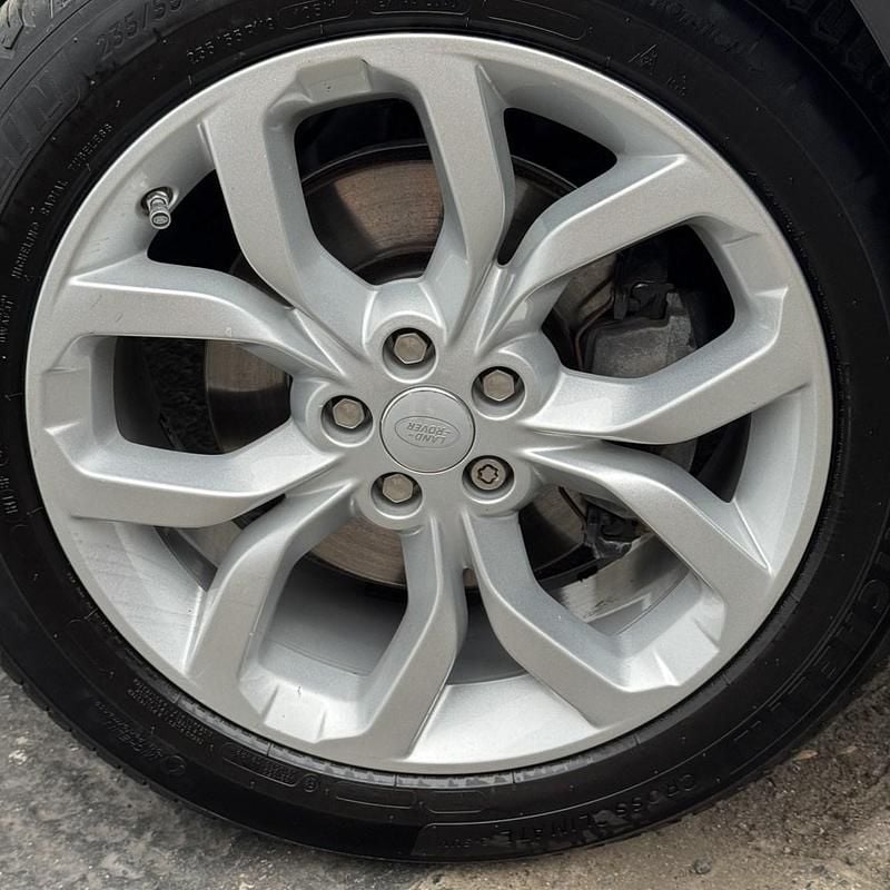 Used Land Rover Discovery Sport HSE 180 HP (132 kW) 2017 Blue SUV