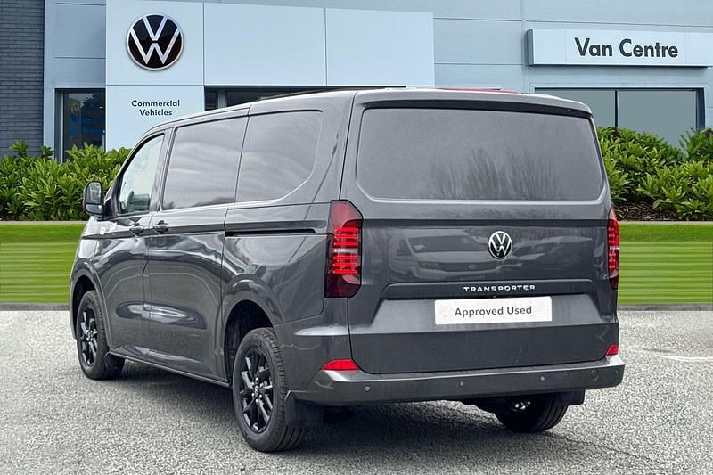 Ny VW Transporter Pro 148 HK (108 kW) 2026 Grå Van