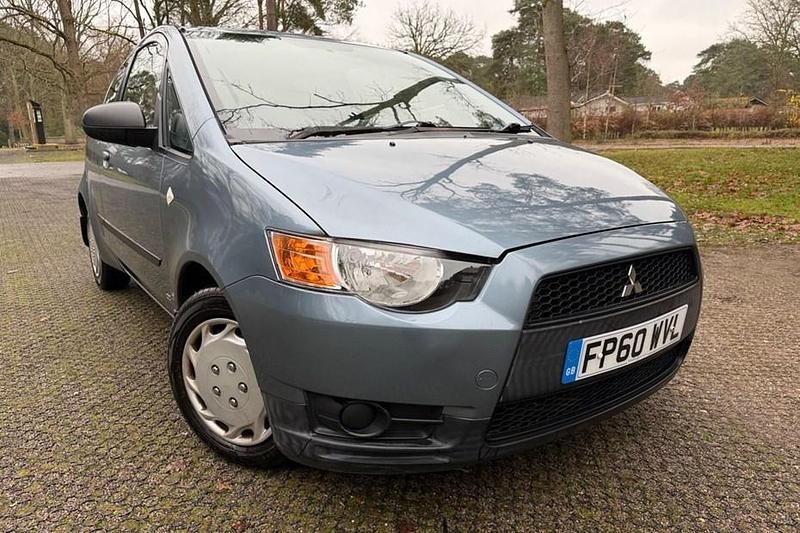 Used Mitsubishi Colt 2011 Blue Hatchback