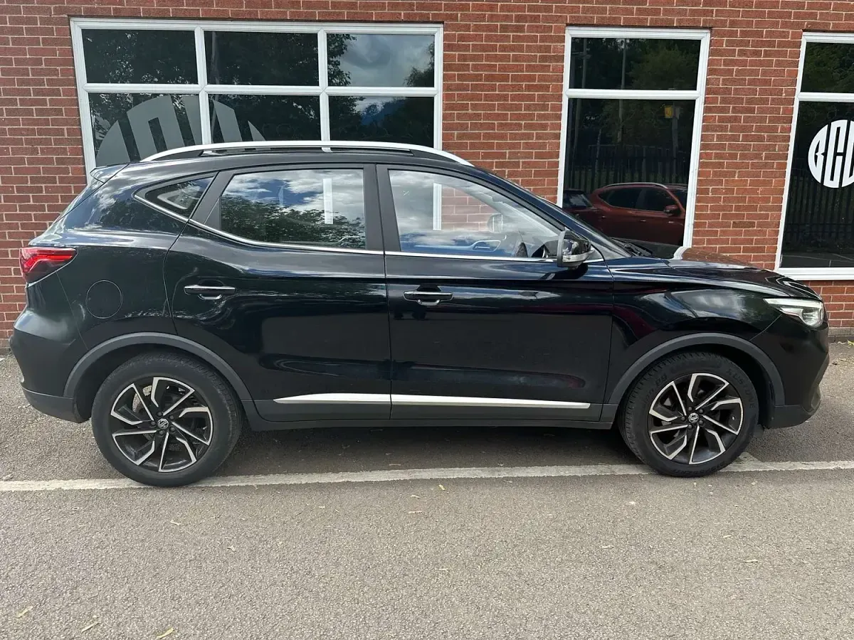 Used MG ZS Exclusive 106 HP (77 kW) 2021 Black SUV