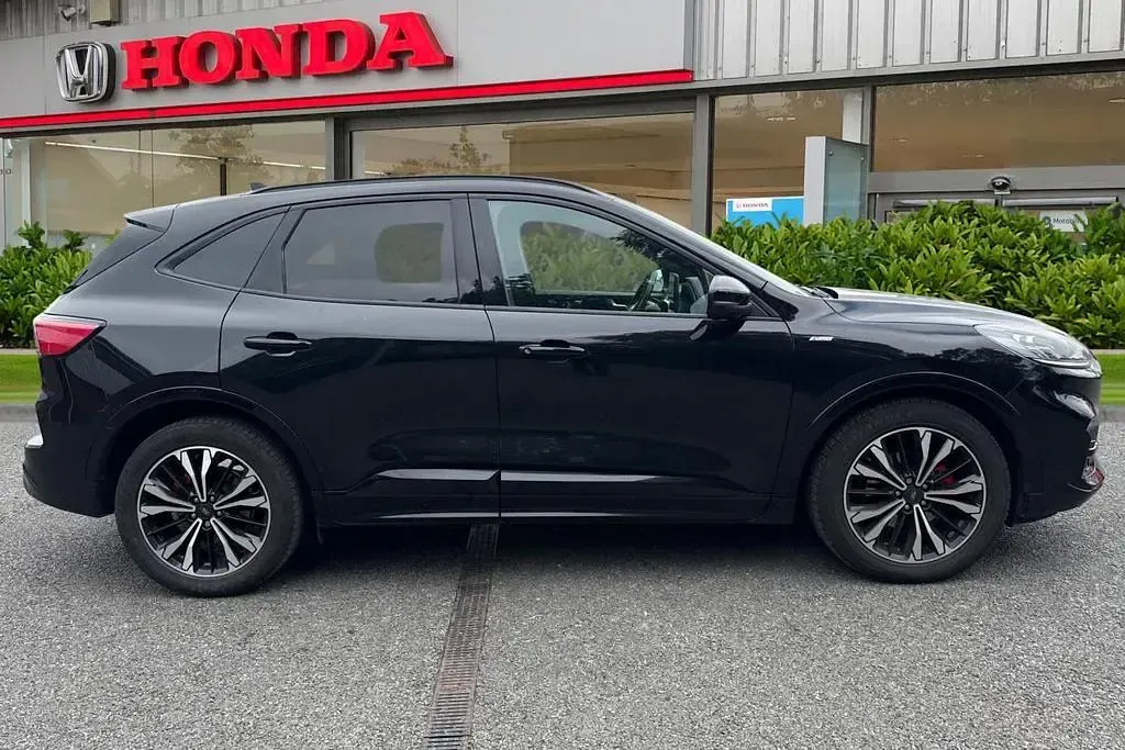 Used Ford Kuga ST-Line X 225 HP (165 kW) 2022 Black SUV