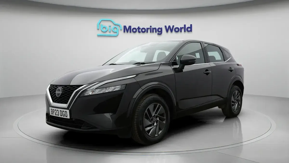 Used Nissan Qashqai Acenta Premium 140 HP (102 kW) 2023 Black SUV