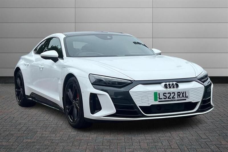 Ibis white Used 2022 Audi e-tron GT quattro Comfort Sedan | £40,295 (Super price) - Image 1/4