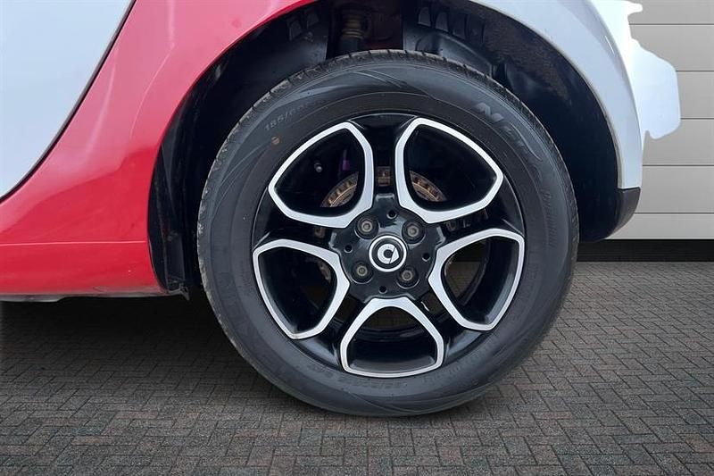 Used Smart ForTwo Coupé Premium 90 HP (66 kW) 2018 White Coupe