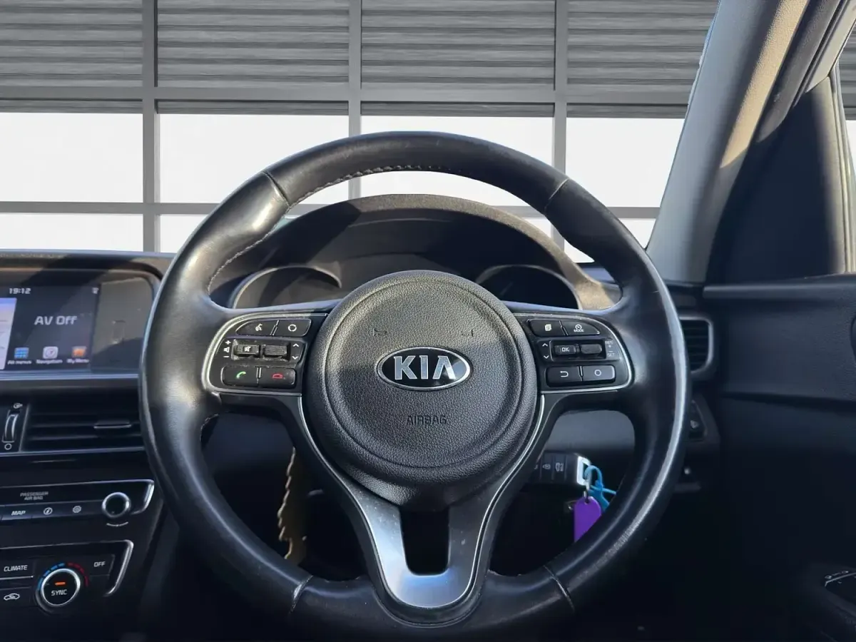 Used Kia Optima 139 HP (102 kW) 2018 Silver Estate