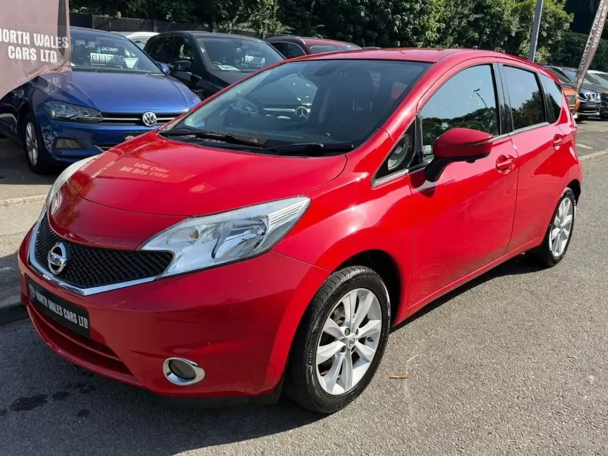 Used Nissan Note S 98 HP (72 kW) 2016 Red Hatchback