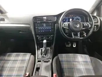 Usado VW Golf VII Advance 204 HP (150 kW) 2018 Preto Citadino