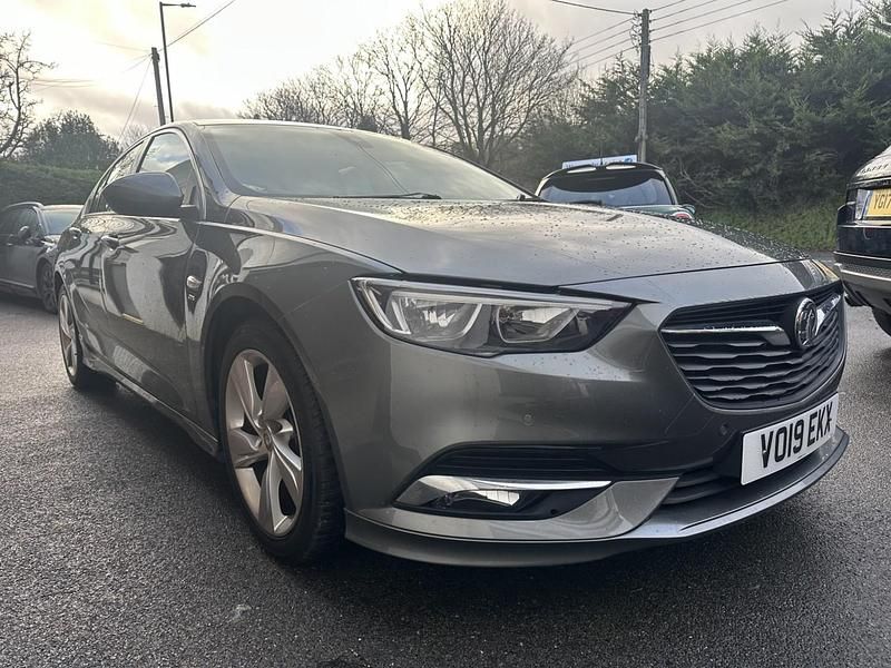 Used Vauxhall Insignia SRi 165 HP (121 kW) 2019 Grey Hatchback