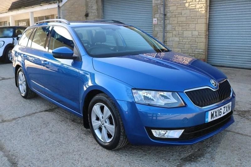 Used Skoda Octavia GreenLine 110 HP (80 kW) 2016 Blue Hatchback
