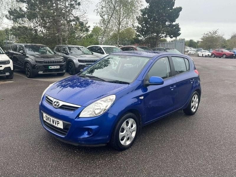 Used Hyundai i20 Comfort 101 HP (74 kW) 2011 Blue Hatchback