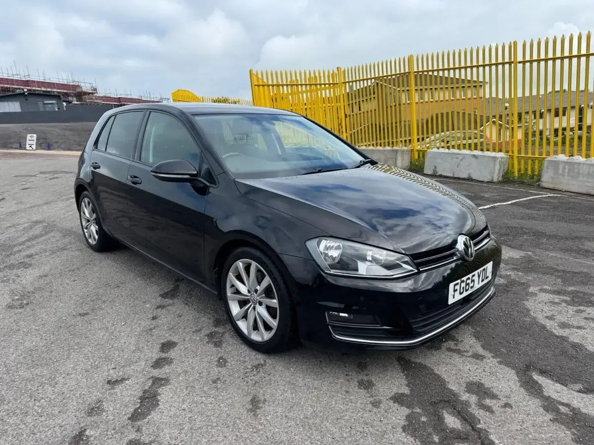 Begagnad VW Golf VII GT 110 HK (80 kW) 2015 Svart Halvkombi