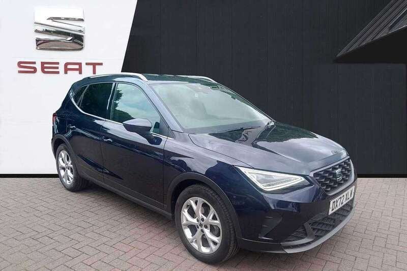 Blue Used 2022 Seat Arona FR SUV | £13,480 (Fair price) - Image 1/4