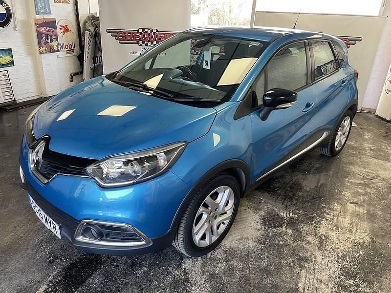 Begagnad Renault Captur Dynamique 90 HK (66 kW) 2015 Blå SUV