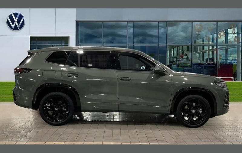 Used VW Tayron R-line Edition 267 HP (196 kW) 2025 Green SUV