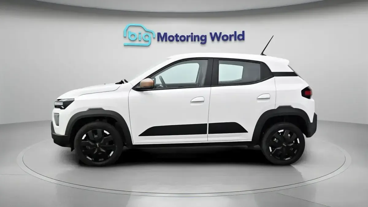 Used Dacia Spring Extreme 47 kW (65 HP) 2025 White Hatchback
