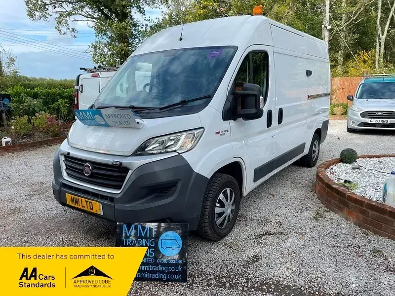 Usado Fiat Ducato 130 HP (95 kW) 2016 Branco Van