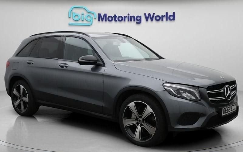 Used 2019 Mercedes GLC220 Urban Estate | £21,300 (Good price) - Image 1/4