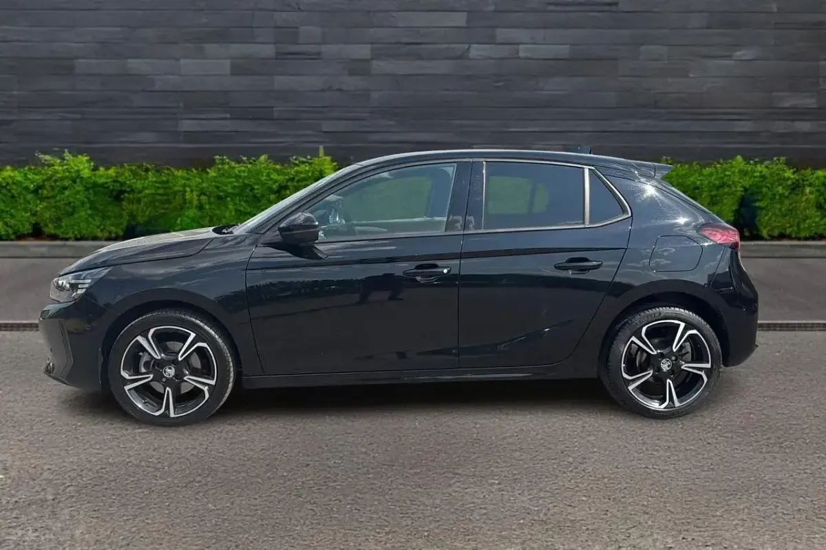 Used Vauxhall Corsa Ultimate 99 HP (72 kW) 2025 Black Hatchback