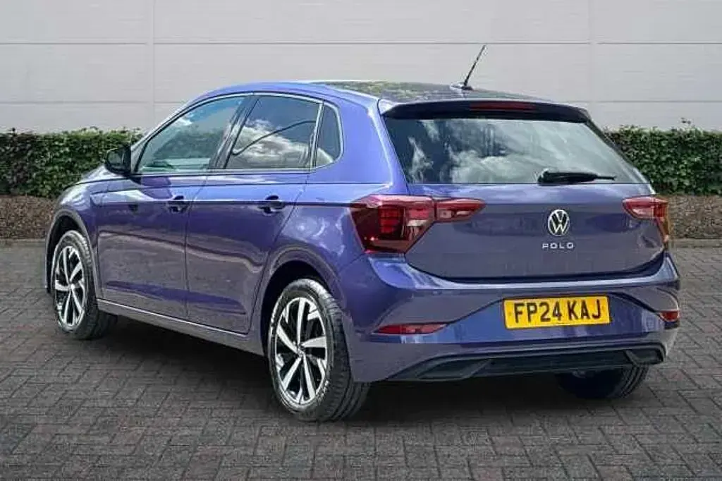 Used VW Polo Match 95 HP (69 kW) 2024 Mauve/purple Hatchback