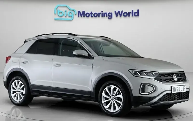 Usado VW T-Roc Match 116 HP (85 kW) 2025 Cinzento SUV