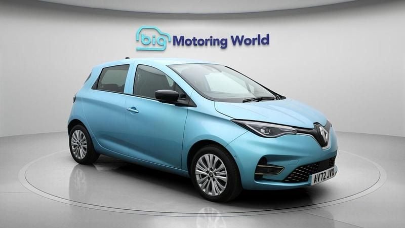 Blue Used 2022 Renault Zoe Techno Hatchback | £10,263 (Fair price) - Image 1/4