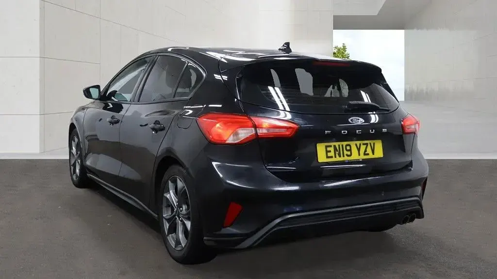 Used Ford Focus ST-Line 125 HP (91 kW) 2019 Hatchback