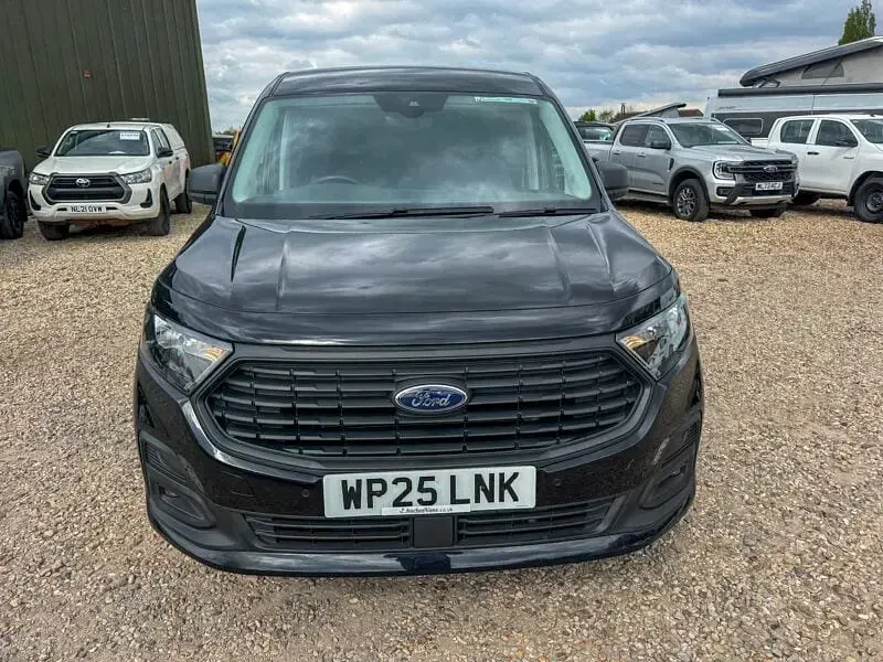 Second-hand Ford Transit Connect Trend 150 CP (110 kW) 2025 Negru Monovolum