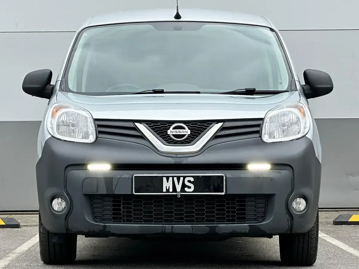 Used Nissan NV250 Acenta 95 HP (69 kW) 2020 Grey Van